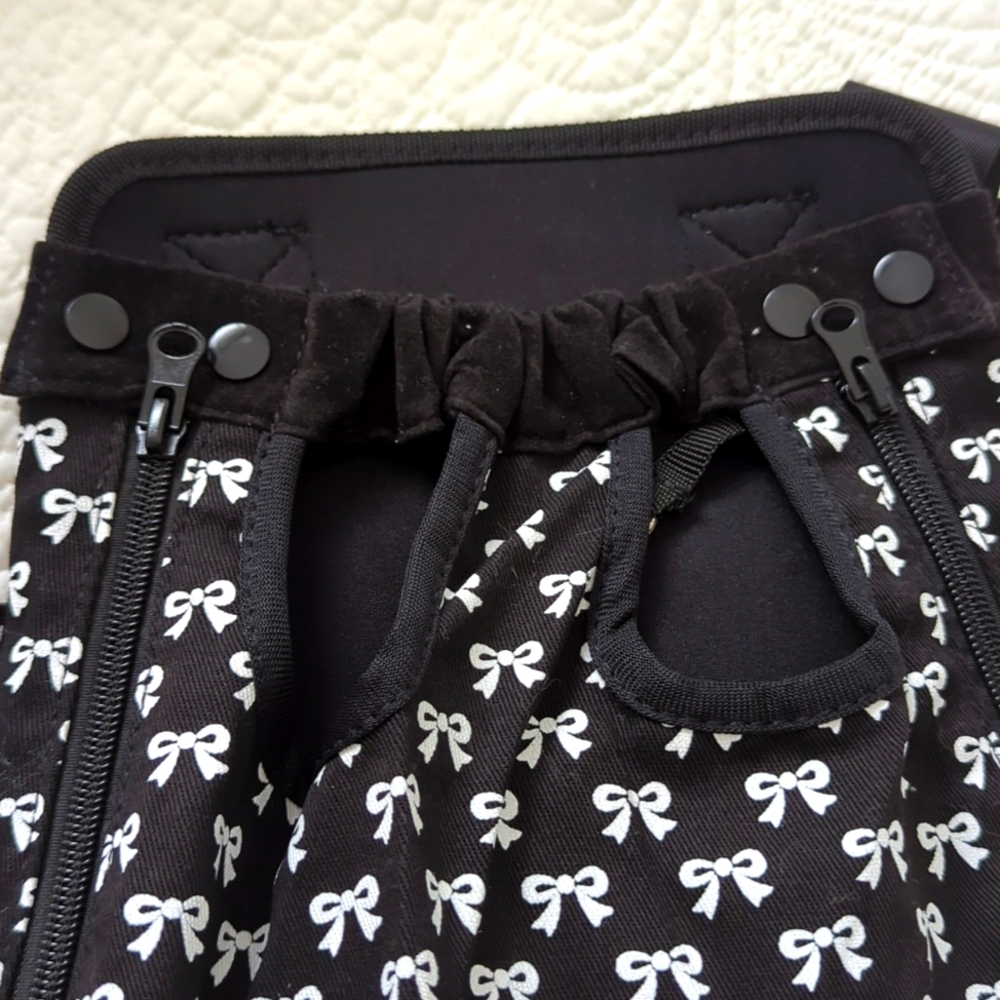 Black and White Bow Print Pet Carrier - Picture 4 of 8